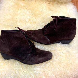 Munro suede leather lace up  ankle boots brown